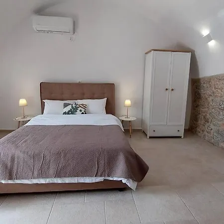 200 Year Old 'kamara Suite' With Private Garden 펜션 *