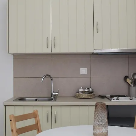 200 Year Old 'kamara Suite' With Private Garden