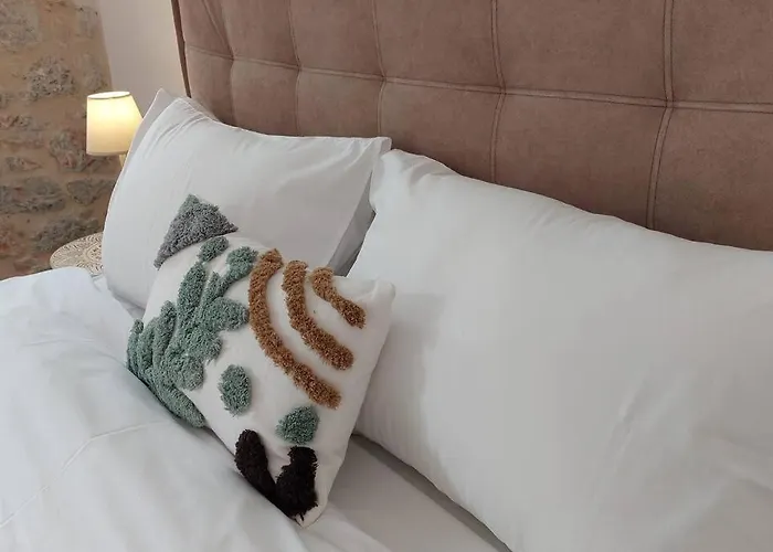 Casa vacanze 200 Year Old 'kamara Suite' With Private Garden *